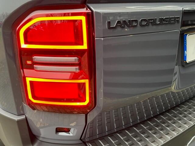 Toyota LAND CRUISER 250 2.8 D-4D AUT 4WD EXEC SWVAN BPM VRIJ 2024 LEDER NAVI FULL OPT ¤ 92450 EXCL NIEUWSTE MODEL FISCAAL VOORDELIG .