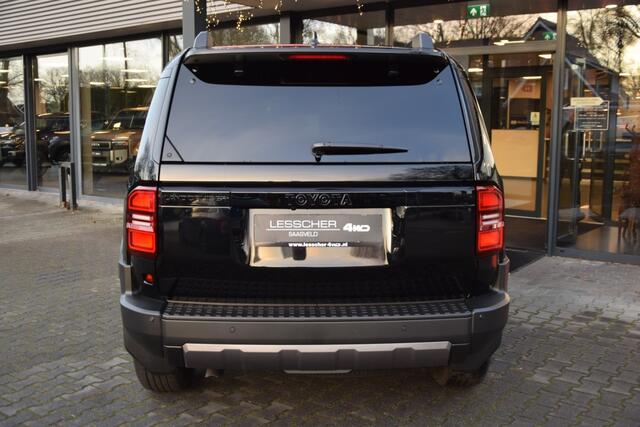 Toyota LAND CRUISER 2.8 D-4D 5DRS PROFESSIONAL A/T VAN