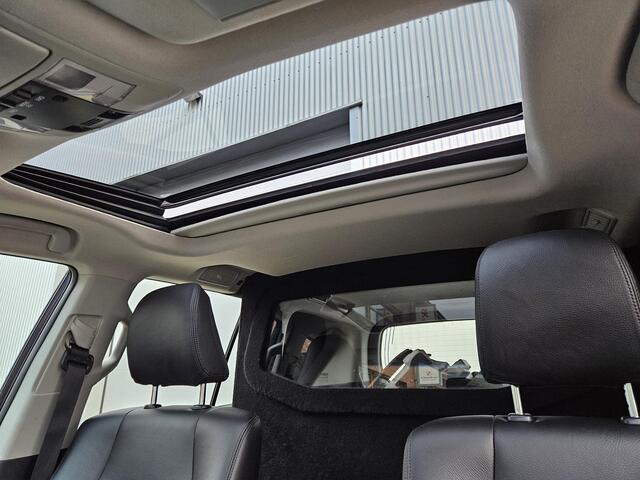 Toyota LAND CRUISER 2.8 D-4D-F Comfort High Roof Window Van , schuifkantel dak, trekhaak, 71.000 km
