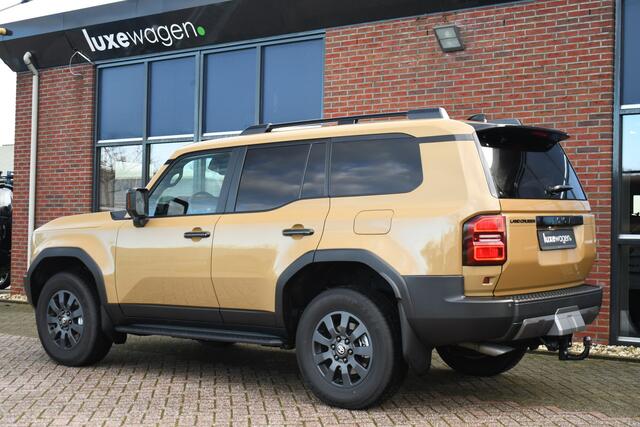 Toyota LAND CRUISER 2.8 D-4D Blind Van Navigator Trekh ACC Stoelvent Leder