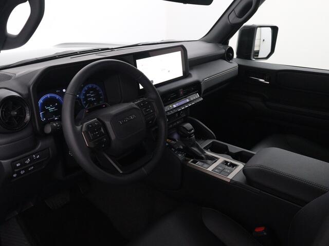 Toyota LAND CRUISER 2.8 D-4D Blind Van Executive