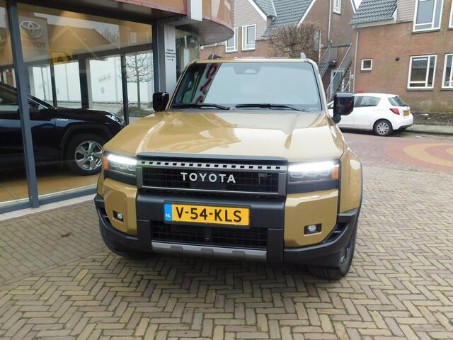 Toyota LAND CRUISER 2.8 D-4D Blind Van Professional