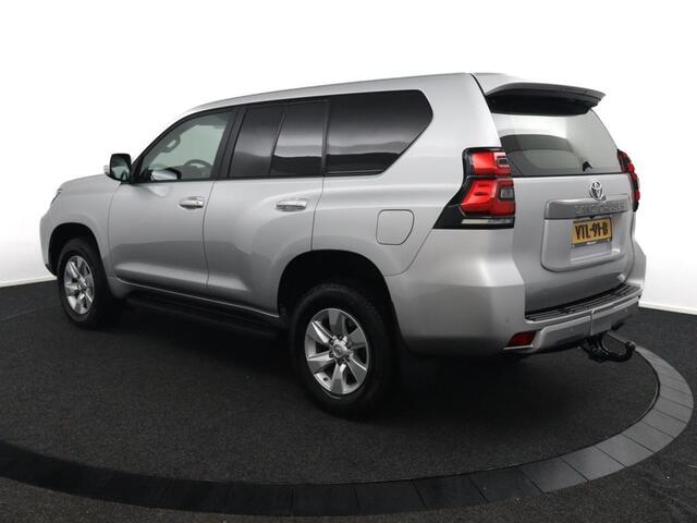 Toyota LAND CRUISER 2.8 D-4D-F Challenger High Roof Blind Van Trekhaak