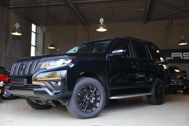 Toyota LAND CRUISER 2.8 D-4D Executive TEC Edition Toyota Land Cruiser 2.8 D-4D-F Black Edition High Roof Window Van