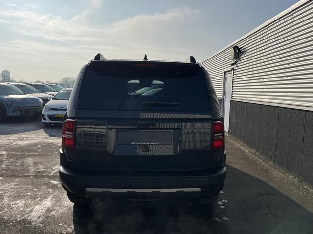 Toyota LAND CRUISER 2.8 D-4D Blind Van Navigator Grijs kenteken Nieuw Model, Geen BPM, Navigatie, 360" Camera, Lederen bekleding, Dodehoekdetectie,