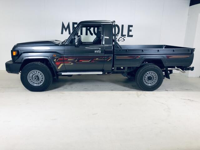 Toyota LAND CRUISER LandCruiser GRJ79 Single Cabine Model 2024 Automatic