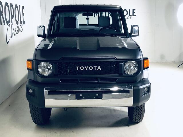 Toyota LAND CRUISER LandCruiser GRJ79 Single Cabine Model 2024 Automatic