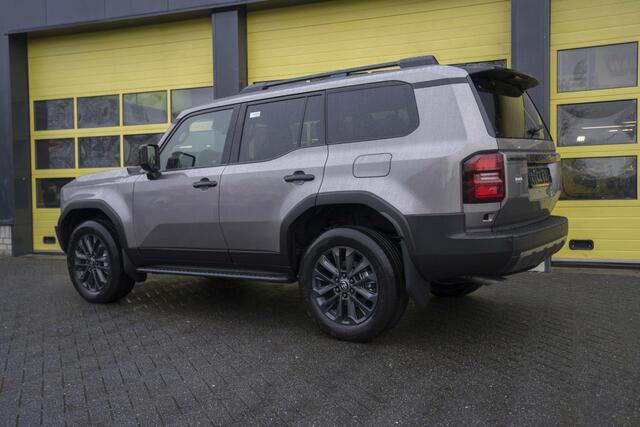 Toyota LAND CRUISER 250 2.8 D-4D Premium Panoramadak BPM VRIJ! Toyota Land Cruiser 250 2.8 D-4D Professional Plus Panoramadak