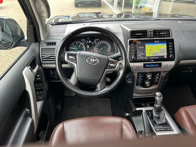 Toyota LAND CRUISER 2.8 D-4D-F Executive Window Van (EXCL. BTW!)