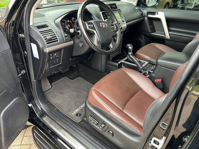 Toyota LAND CRUISER 2.8 D-4D-F Executive Window Van (EXCL. BTW!)
