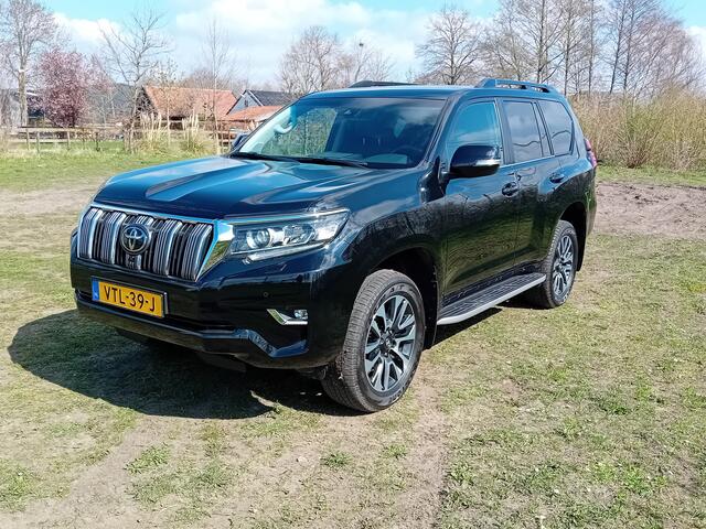 Toyota LAND CRUISER 2.8 D-4D-F Professional Blind Van