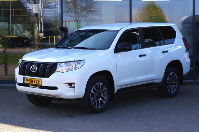 Toyota LAND CRUISER 2.8 D-4D-F Automaat Comfort Window Van, Trekhaak, Lier, Snorkel, Cruise Control