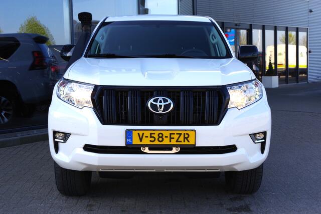 Toyota LAND CRUISER 2.8 D-4D-F Automaat Comfort Window Van, Trekhaak, Lier, Snorkel, Cruise Control