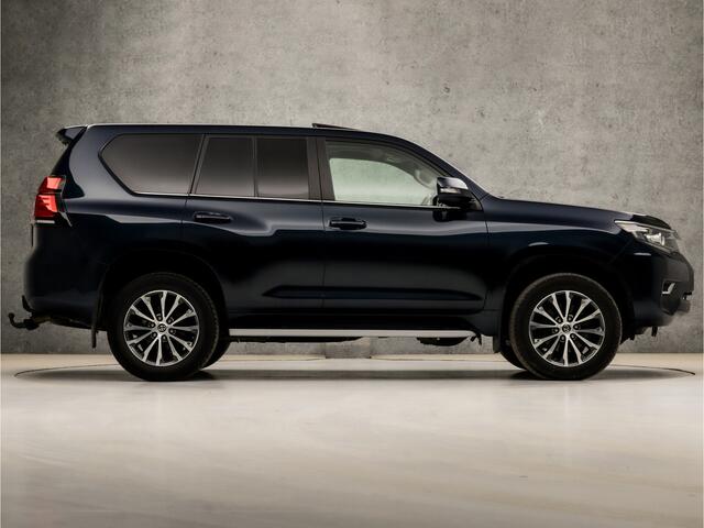 Toyota LAND CRUISER 2.8 D-4D-F Executive Full Options Automaat (SCHUIFDAK, 1e EIGENAAR, DEALER ONDERHOUDEN, STANDKACHEL, NAVIGATIE, LUCHTVERING, MEMORY SEATS, STOELVERWARMING/KOELING, 360 CAMERA, KEYLESS, ADAPTIVE CRUISE, TREEPLANKEN, NIEUWSTAAT