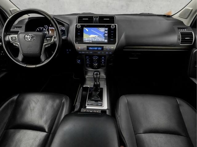Toyota LAND CRUISER 2.8 D-4D-F Executive Full Options Automaat (SCHUIFDAK, 1e EIGENAAR, DEALER ONDERHOUDEN, STANDKACHEL, NAVIGATIE, LUCHTVERING, MEMORY SEATS, STOELVERWARMING/KOELING, 360 CAMERA, KEYLESS, ADAPTIVE CRUISE, TREEPLANKEN, NIEUWSTAAT