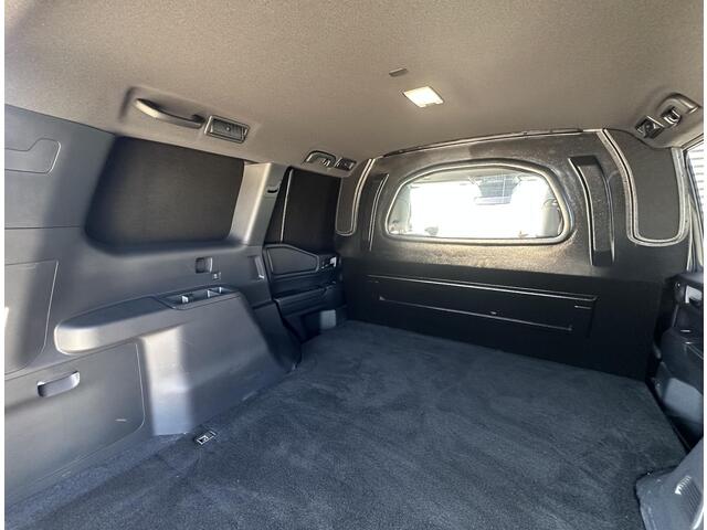 Toyota LAND CRUISER 2.8 D-4D Blind Van Professional Executive Luxe Uitvoering!