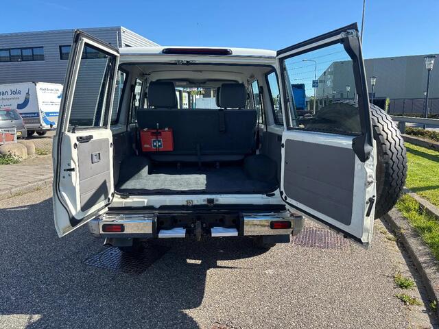 Toyota LAND CRUISER LX LANG 5 PERSOONS 4x4 Airco 4.2 6 Cilinder Diesel