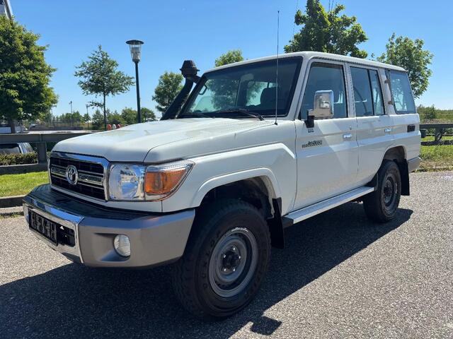 Toyota LAND CRUISER LX LANG 5 PERSOONS 4x4 Airco 4.2 6 Cilinder Diesel