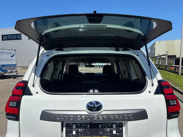 Toyota LAND CRUISER Prado D4D Automaat Airco 5 Persoons