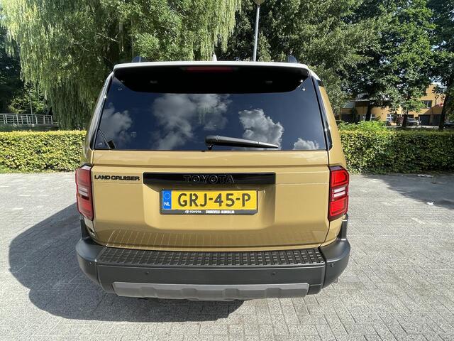 Toyota LAND CRUISER 2.8 D-4D First Edition Panoramadak Toyota Land Cruiser 2.8 D-4D First Ed 5p