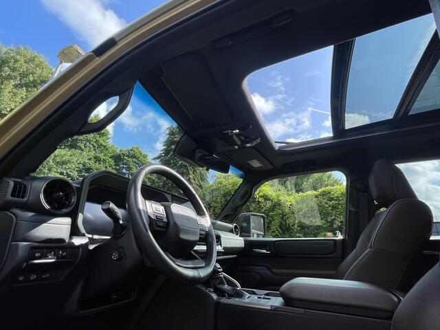 Toyota LAND CRUISER 2.8 D-4D First Edition Panoramadak Toyota Land Cruiser 2.8 D-4D First Ed 5p