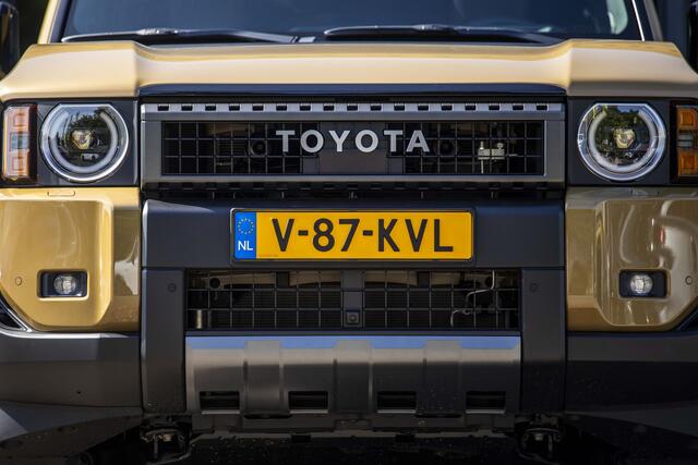 Toyota LAND CRUISER 2.8 D-4D Blind Van First Edition EX.BTW