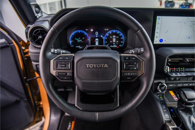 Toyota LAND CRUISER TOYOTA VAN 2.8 D-4D First Edition Nieuw model