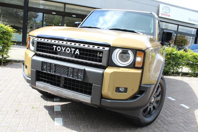 Toyota LAND CRUISER 2.8 D-4D 4x4 Window Van First Edition | Nieuw uit voorraad | Geen BPM | Leder | Memory | 360 Camera | JBL | HUD | LED | Stoelverwarming/koeling