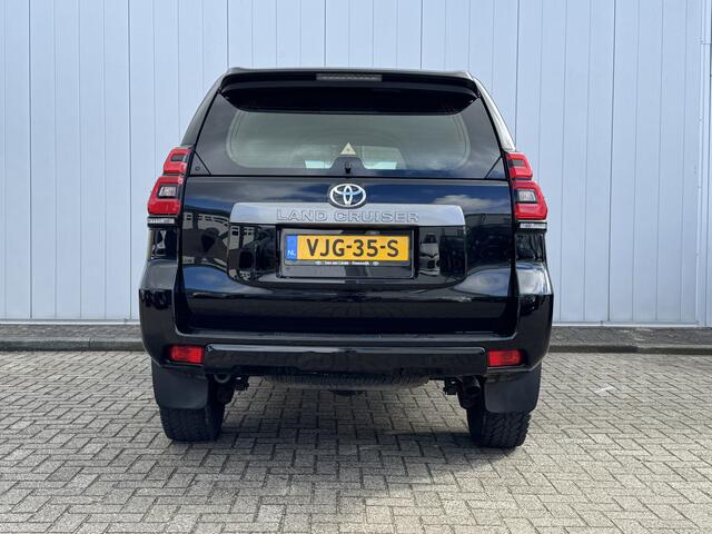 Toyota LAND CRUISER 2.8 D-4D-F Comfort Window Van NL Auto 1e Eigenaar Dealer Onderhouden Cruise Keyless