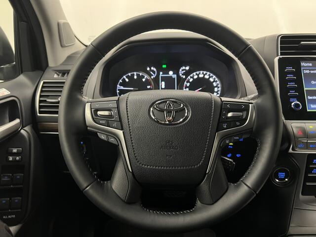 Toyota LAND CRUISER 2.8 D-4D-F Professional High Roof Window Van | TREKHAAK | NAVIGATIE | STOELVERWAMING/ VERKOELING | CAMERA |