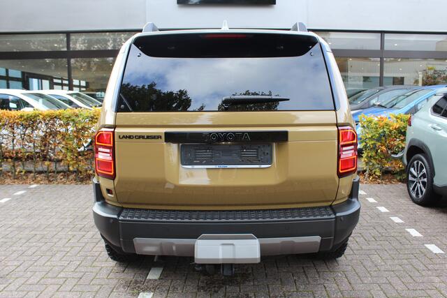 Toyota LAND CRUISER 2.8 D-4D First Edition 5p | Rijklaar | Pano | Trekhaak | BF Goodrich | Navi | Camera's | Leder | Memory | JBL | HUD | Stoelverwarming/koeling