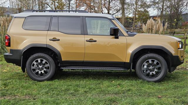 Toyota LAND CRUISER 2.8 D-4D First Edition Panorama Dak Grijs Kenteken