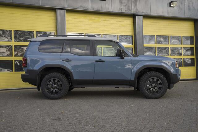 Toyota LAND CRUISER 2.8 D-4D First Edition Panoramdak Toyota Land Cruiser 2.8 D-4D First Edition