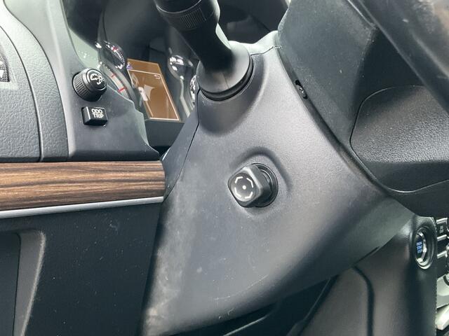 Toyota LAND CRUISER 5-Pers 2.8 D-4D Professional 5p. 360° Leer Stoelverw+koel Trekhaak (3000kg)