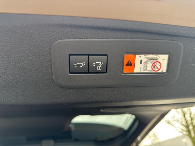 Toyota LAND CRUISER 2.8 D-4D First Edition 5p | 06-10141018 Voor meer informatie