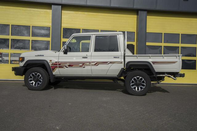 Toyota LAND CRUISER Landcruiser GDJ 79 DC 2.8 D-4D 6 A/T LXZ