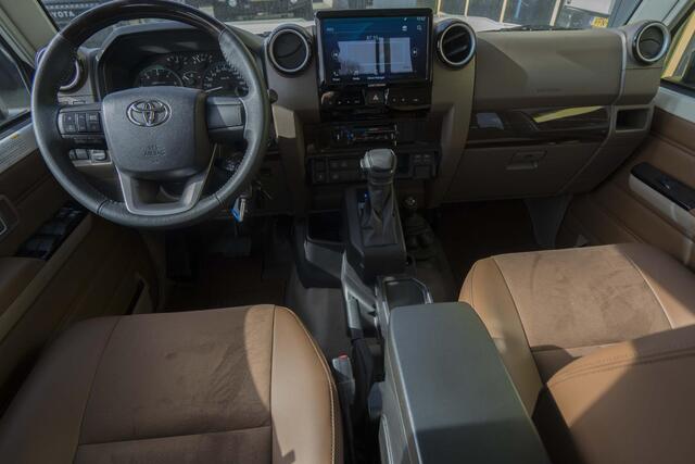 Toyota LAND CRUISER Landcruiser GDJ 79 DC 2.8 D-4D 6 A/T LXZ