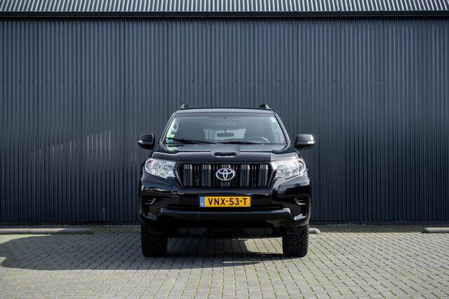 Toyota LAND CRUISER 2.8D-4D | 204 PK | 5DRS | 4x4 | Fabrieksgarantie | Dealer onderhouden | Cruise | Airco | Trekhaak