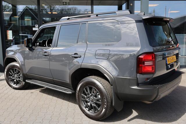 Toyota LAND CRUISER 2.8 D-4D 5DRS TX/L A/T VAN