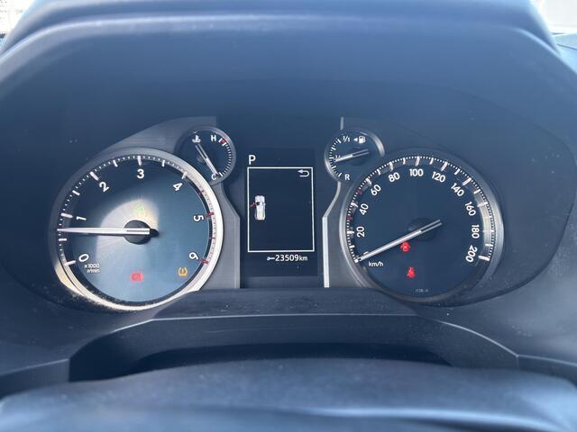 Toyota LAND CRUISER 2.8 D-4D Challenger VAN Grijs kenteken 3000kg trekgewicht met o.a. Leder, Trekhaak, Navigatie. WINDOW VAN