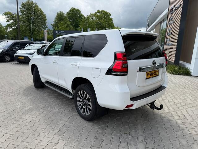Toyota LAND CRUISER 2.8 D-4D Professional Window Van | Trekhaak