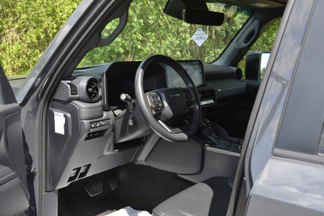 Toyota LAND CRUISER 250 2.8 D-4D Blind Van Navigator