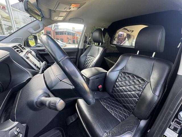 Toyota LAND CRUISER 2.8 D-4D-F Challenger Window Van Super Nette Auto, Pushbar/Sidebars, Trekhaak, Navigatie, Parkeersensoren, Enz...