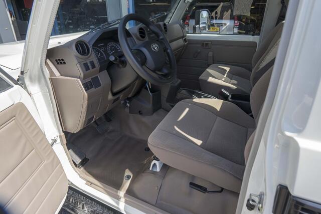 Toyota LAND CRUISER Landcruiser GDJ 79 2.8 D-4D Single Cab 6 A/T