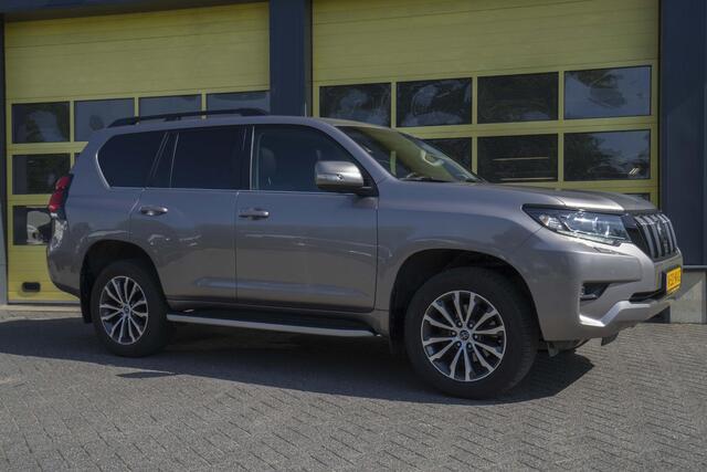 Toyota LAND CRUISER 2.8 D-4D-F Executive