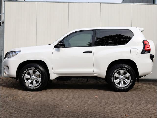 Toyota LAND CRUISER 2.8 D4-D-F 3 DRS BLIND VAN | Climate Control | Cruise Control
