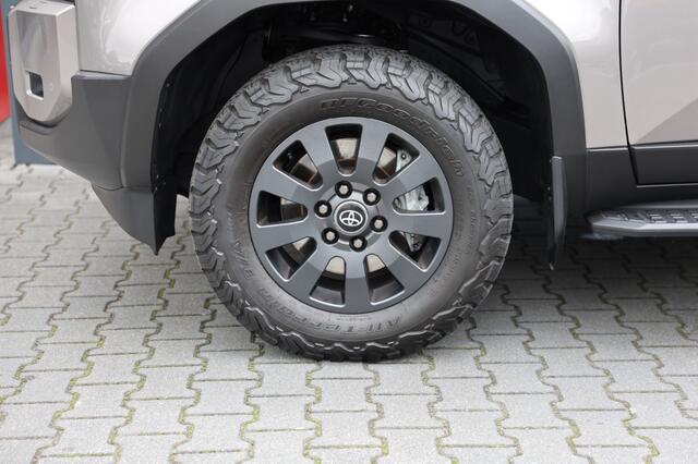 Toyota LAND CRUISER 2.8 D-4D 5DRS ELEGANCE A/T VAN