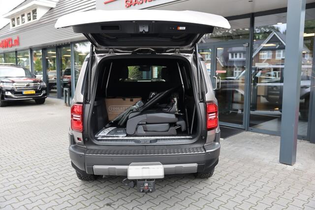 Toyota LAND CRUISER 2.8 D-4D 5DRS ELEGANCE A/T VAN