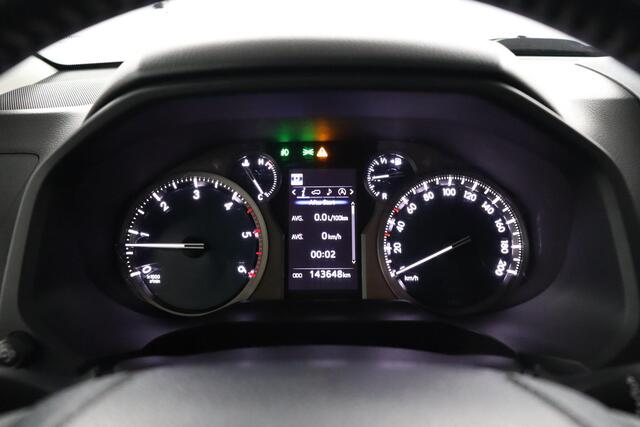 Toyota LAND CRUISER 2.8 D-4D-F Comfort Window Van | Trekhaak | Parkeer sensoren | Parkeer camera |