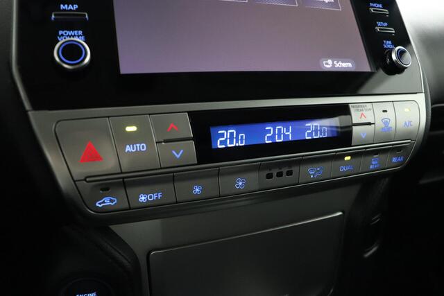 Toyota LAND CRUISER 2.8 D-4D-F Comfort Window Van | Trekhaak | Parkeer sensoren | Parkeer camera |